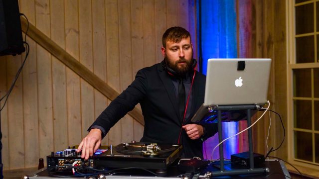 What A Wedding DJ Actually Does